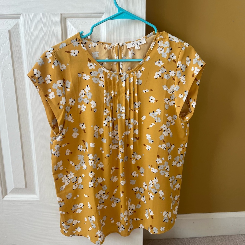 Apt. 9 Mustard Floral Blouse